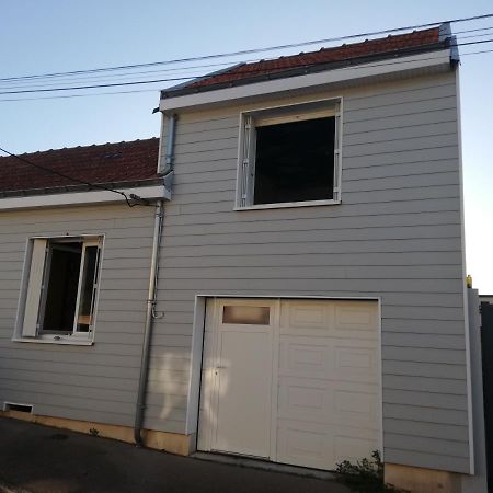 P'Tite Maison Atypique Avec Terrasse Vila Nantes Exterior foto
