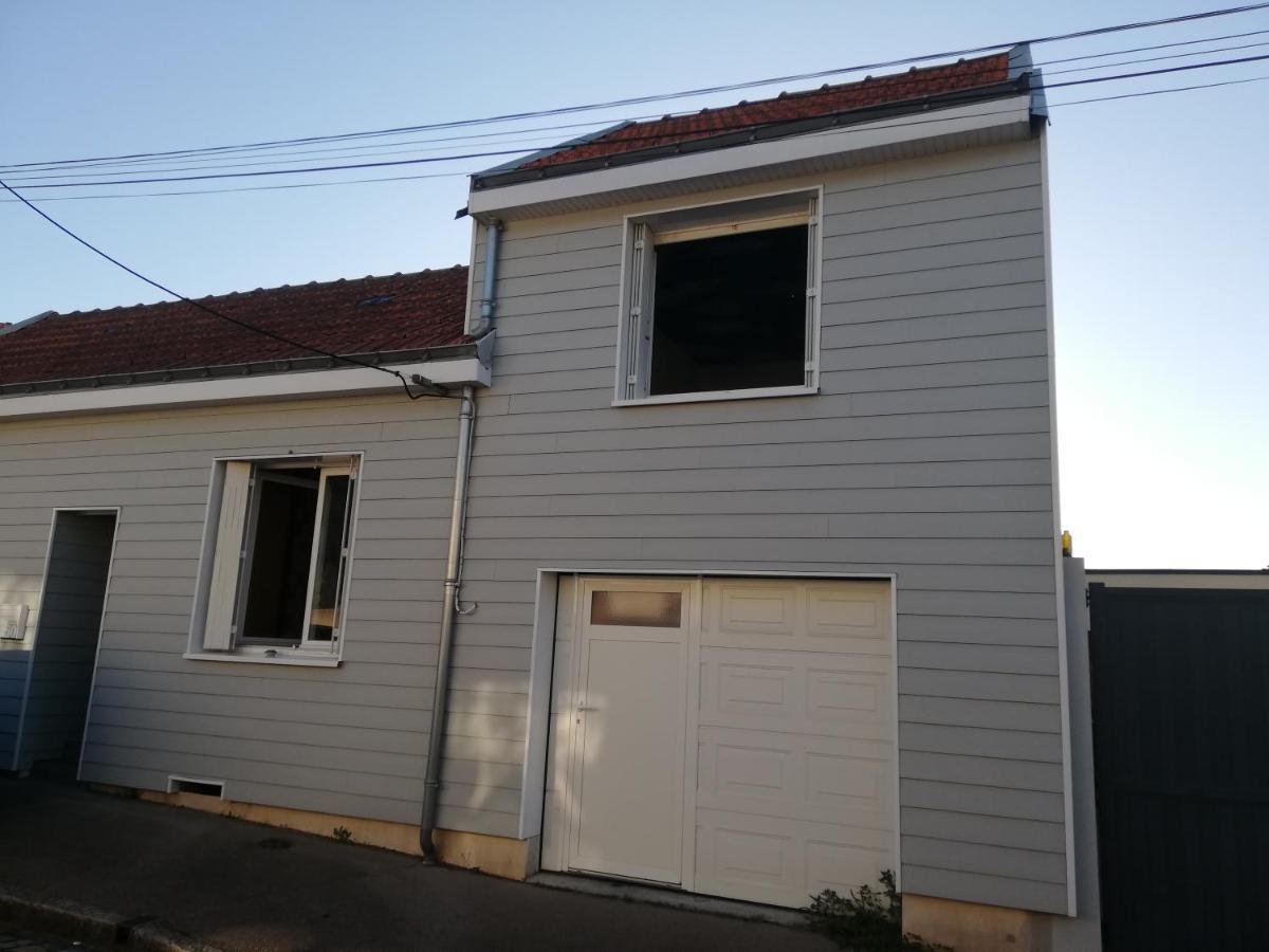 P'Tite Maison Atypique Avec Terrasse Vila Nantes Exterior foto